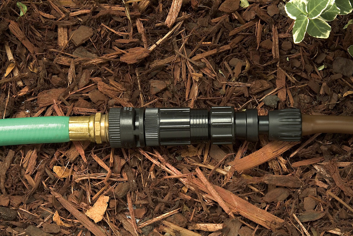 Rain Bird FCKIT-1PK Drip Irrigation Easy Fit Faucet Connection Kit for 1/2" Tubing, Includes Pressure Regulator and Filter