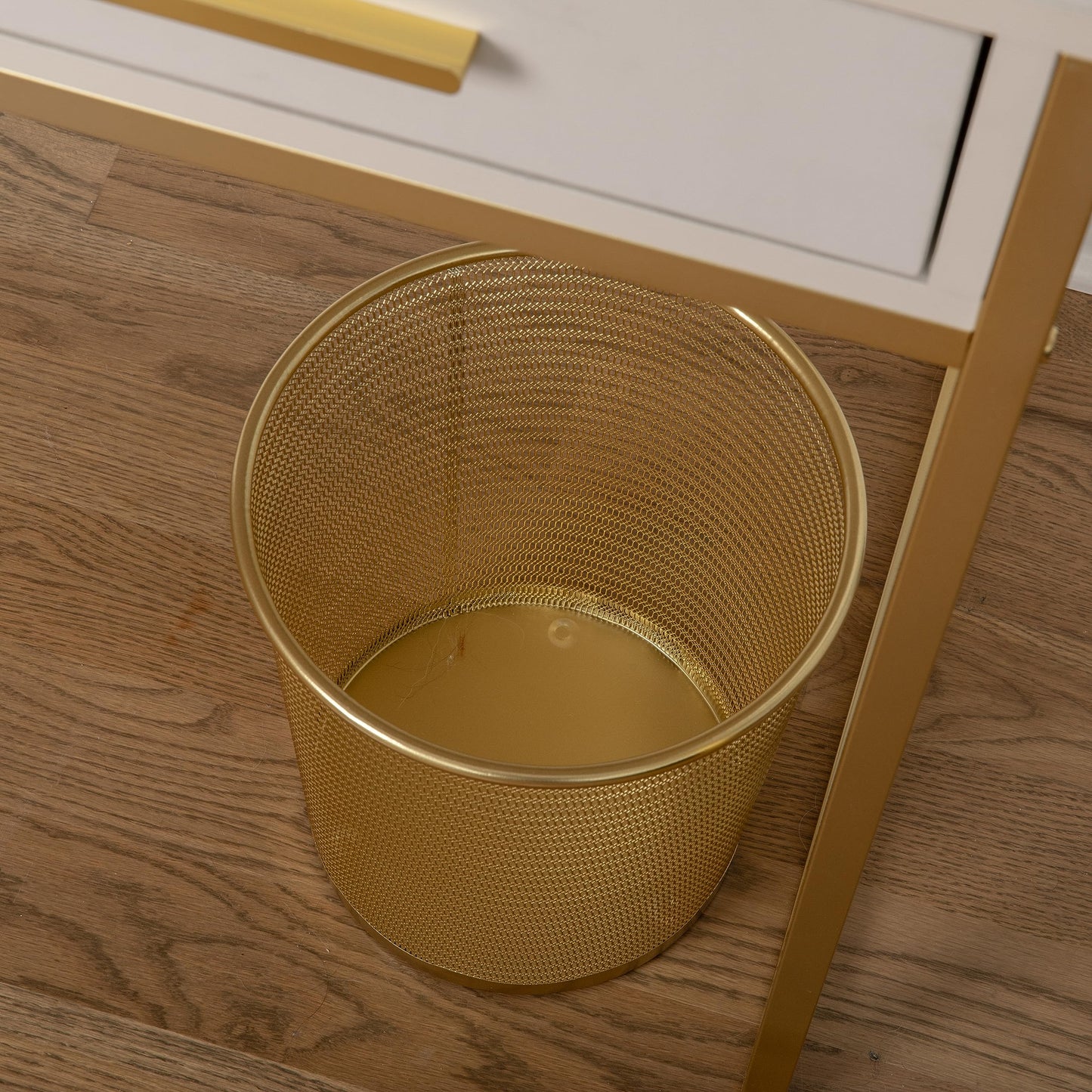 Martha Stewart Ryder Gold Mesh Metal Trash Can, 4.5 Gallon, Wastebasket for Office